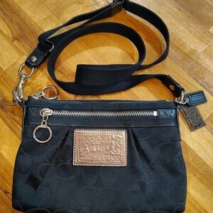 SALE COACH POPPY BAG TODAY ONLY